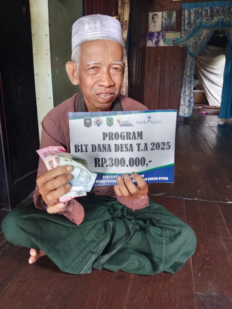 PEMBAGIAN BLT-DD BULAN APRIL TAHUN 2025
