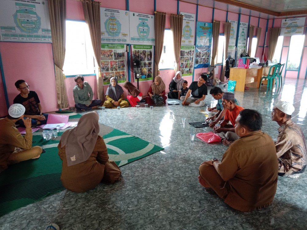 Sosialisasi kepada Calon Penerima Bedah Rumah dari Dinas Permukiman Hulu Sungai Utara